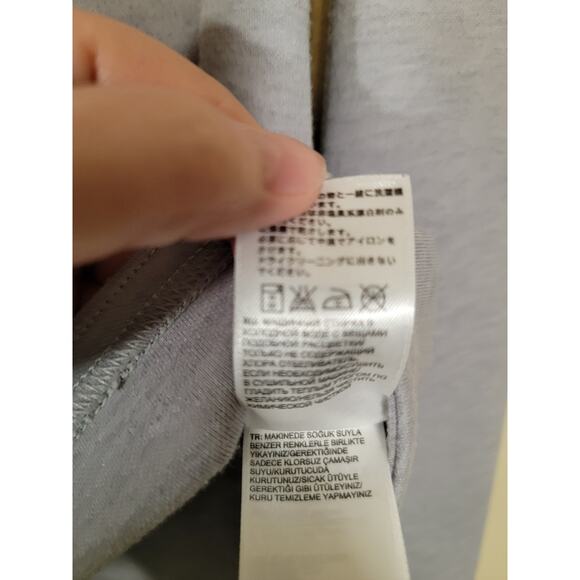 The North Face Women's Sweater Thumbholes Crew Neck Pocket Pullover Gray Size XS - Picture 10 of 12